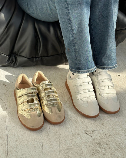 MOMENTUM Gold Velcro Low-Top Women's Sneakers