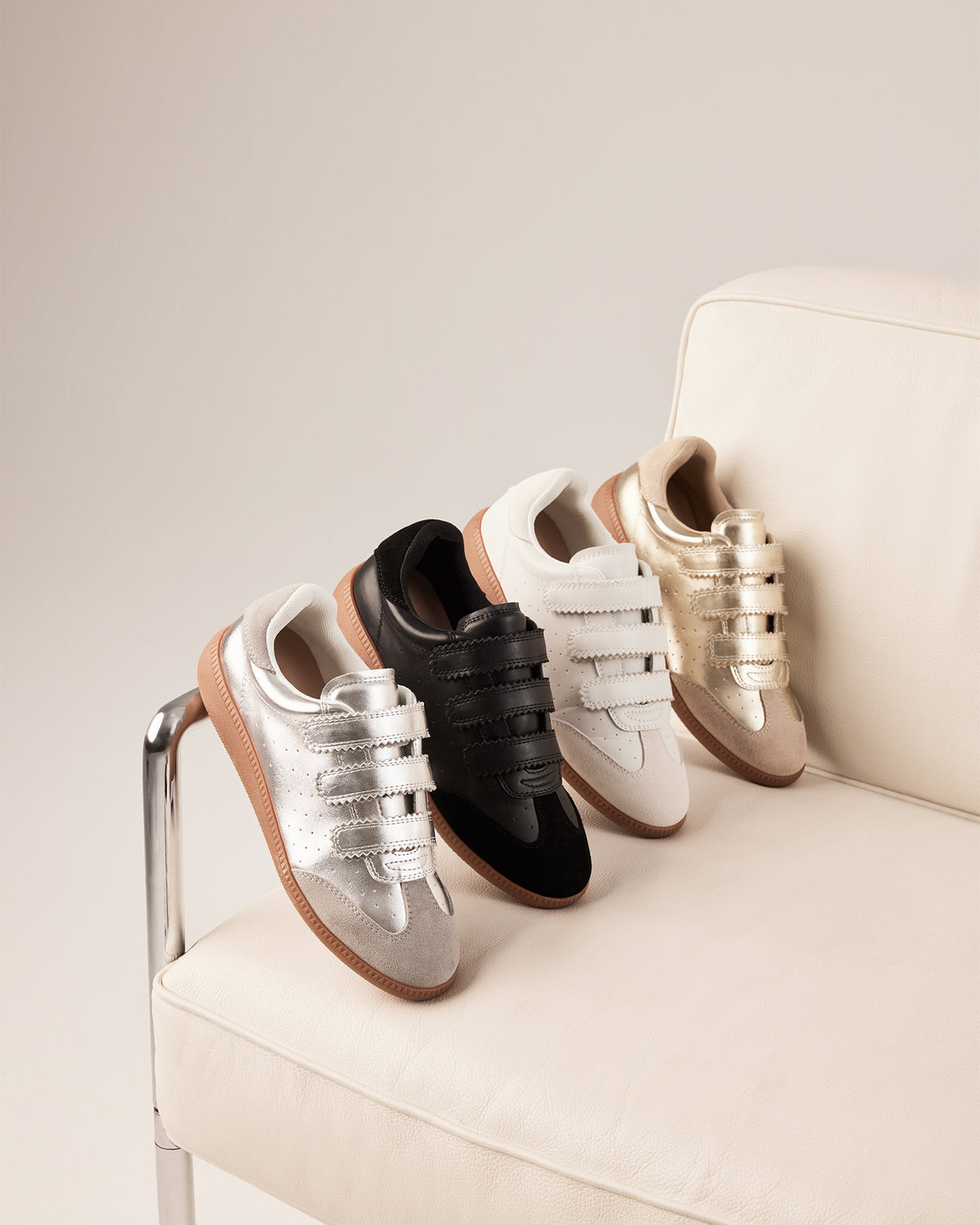 MOMENTUM Gold Velcro Low-Top Women's Sneakers