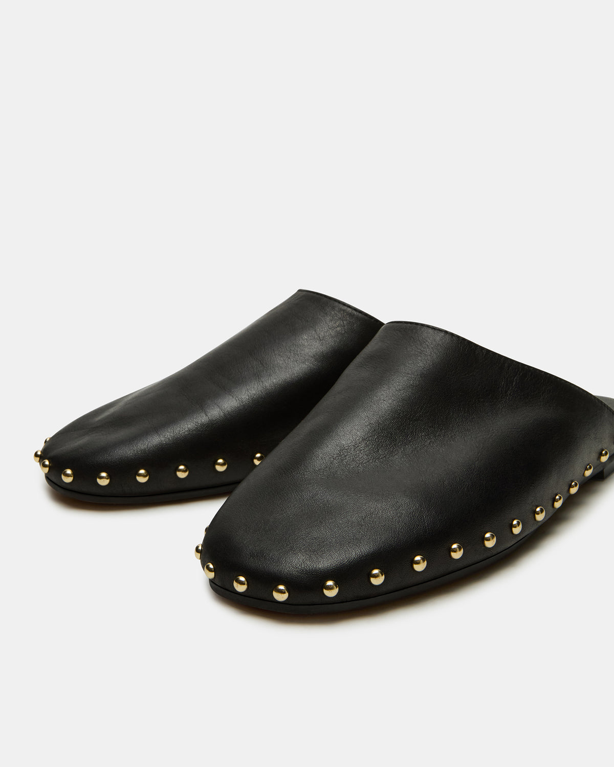 PEARSON Black Leather Rounded-Toe Slip-On Women's Flat