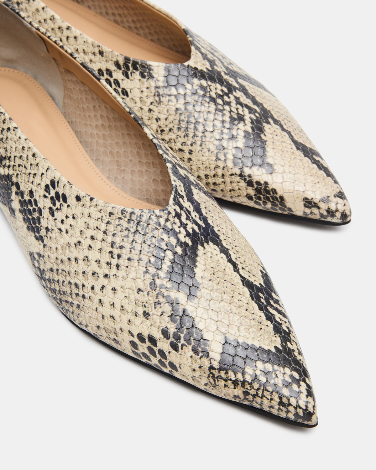FLOYD Snake Pointed-Toe Ballet Women's Flat