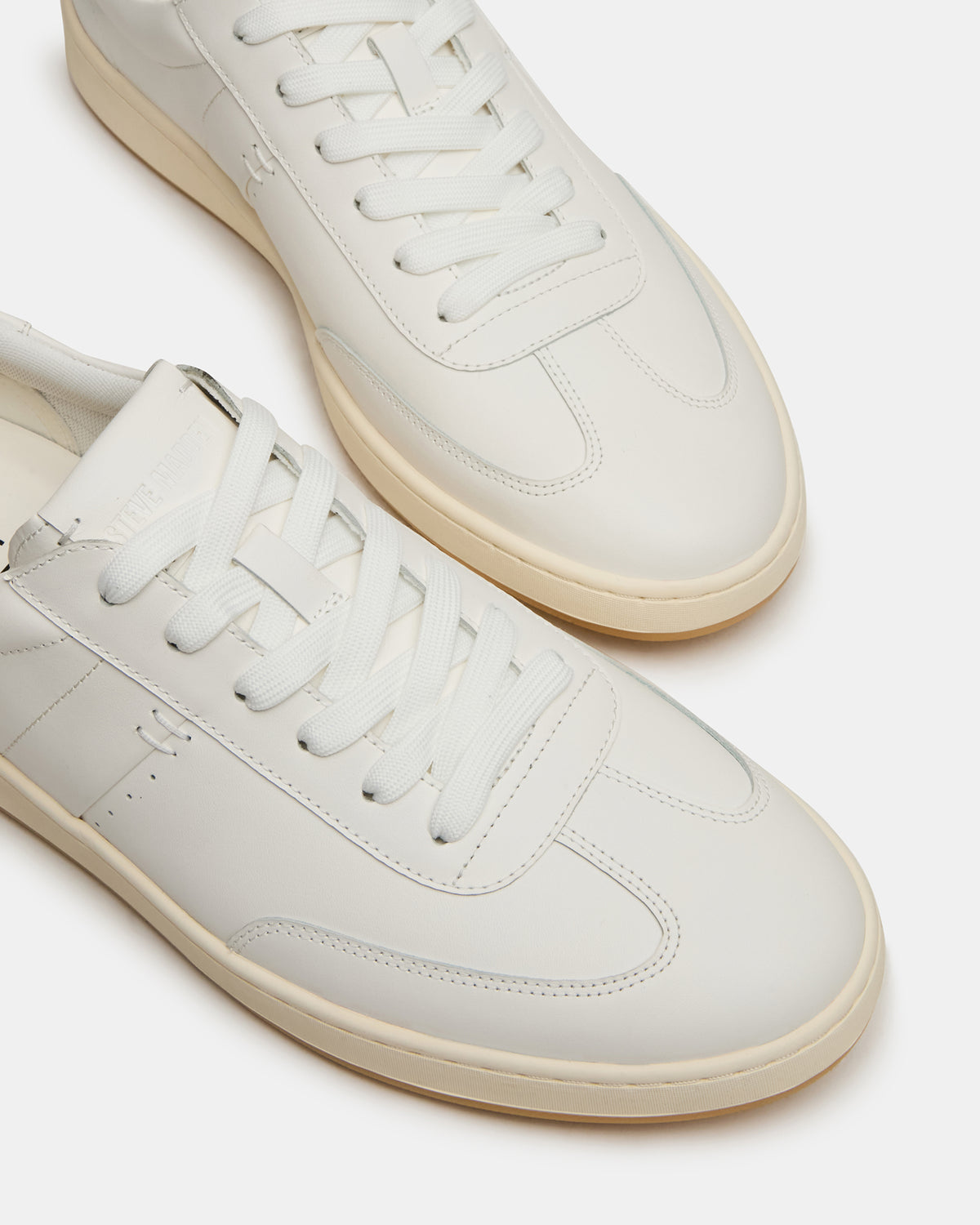 DYLAN White Low-Top Lace-Up Platform Men's Sneaker