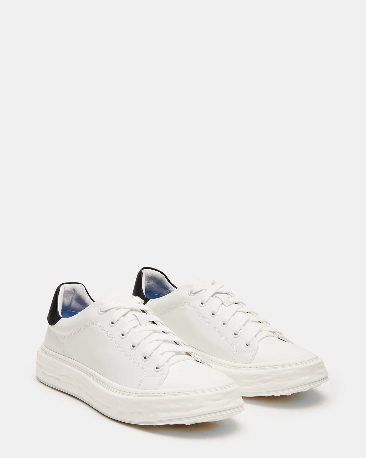 MACRAE White Leather Men's Low-Top Fashion Sneaker