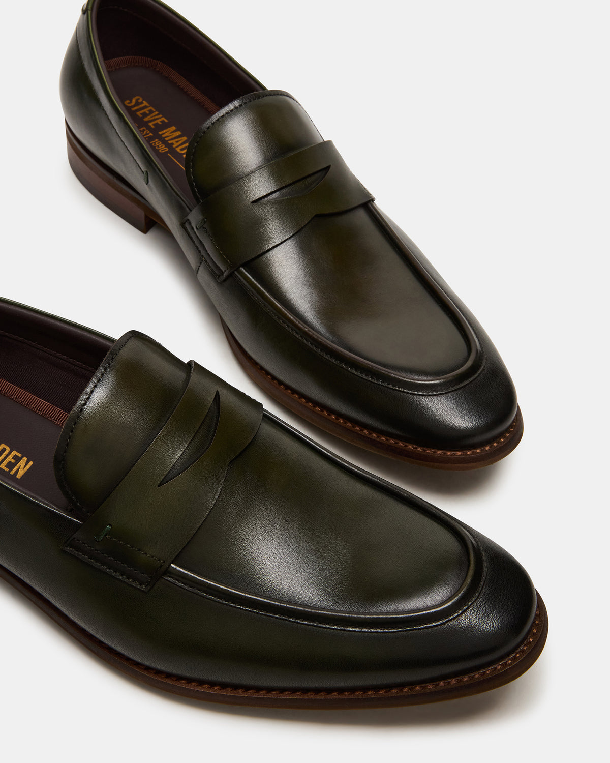 LIGHTNING Dark Green Round-Toe Slip-On Men's Loafer