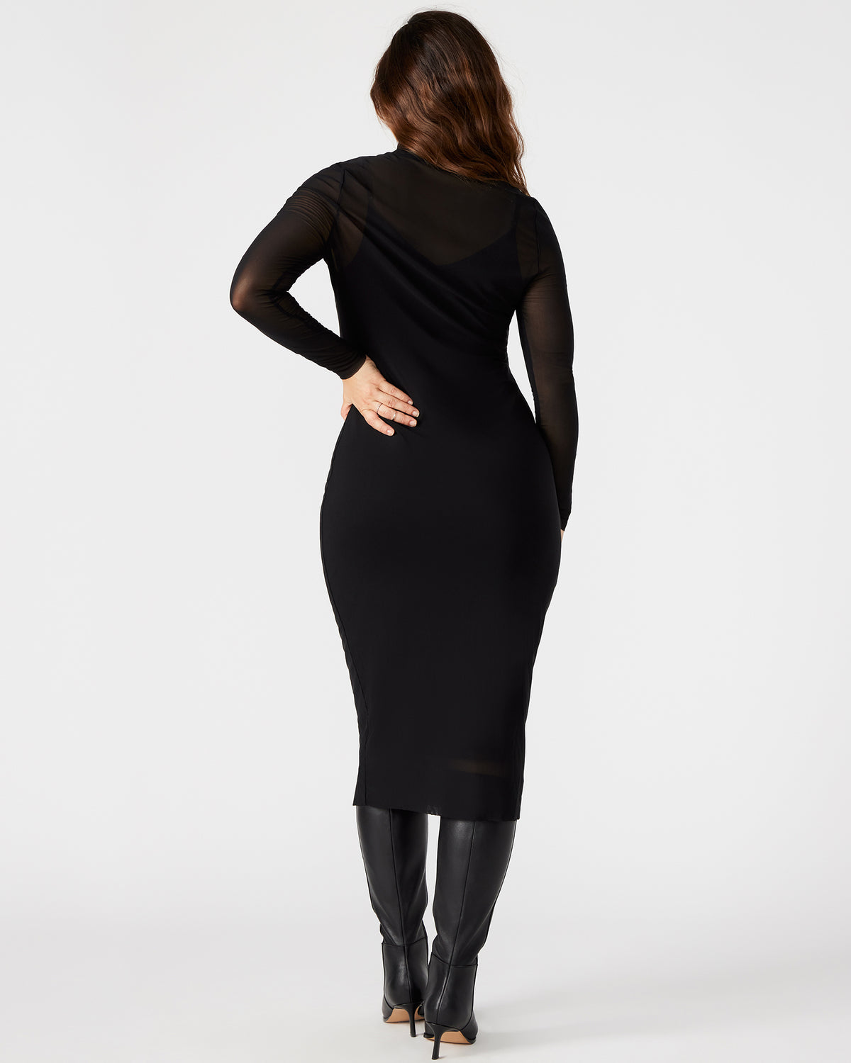 VIVIENNE Black Women's Mock Neck Midi Dress