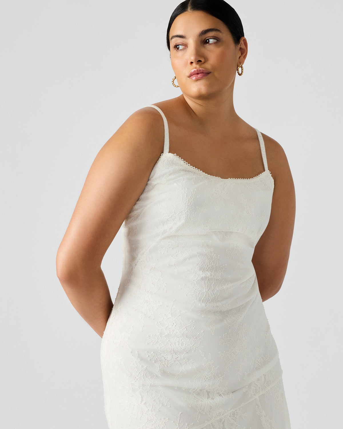 VEERA White Maxi Lace Flowy Women's Dress