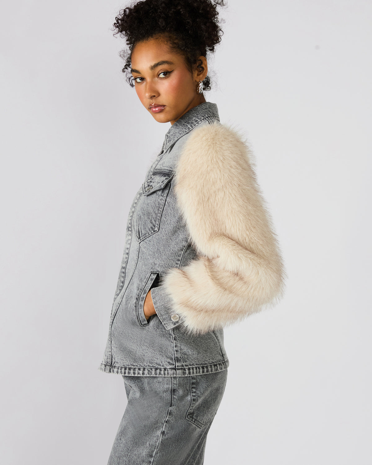 PARKER Fog Faux Fur Long-Sleeved Button-Up Denim Women's Jacket