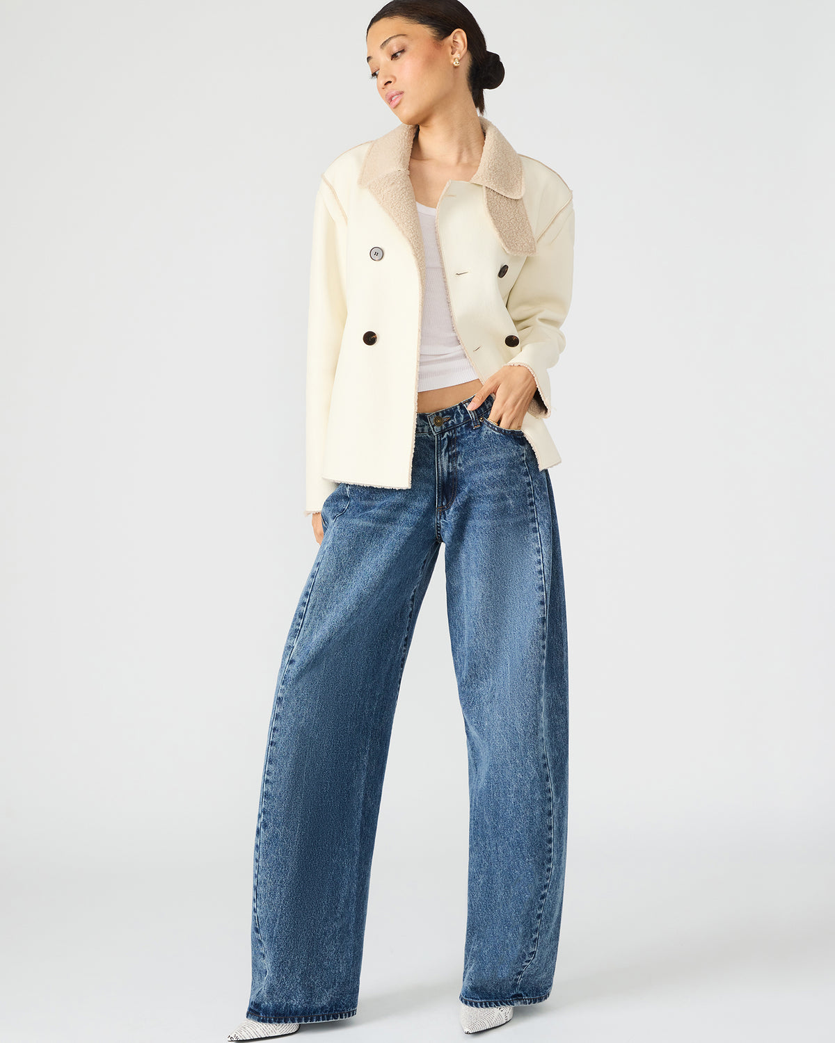 LIV Cream Button-Up Long-Sleeved Collared Women's Coat
