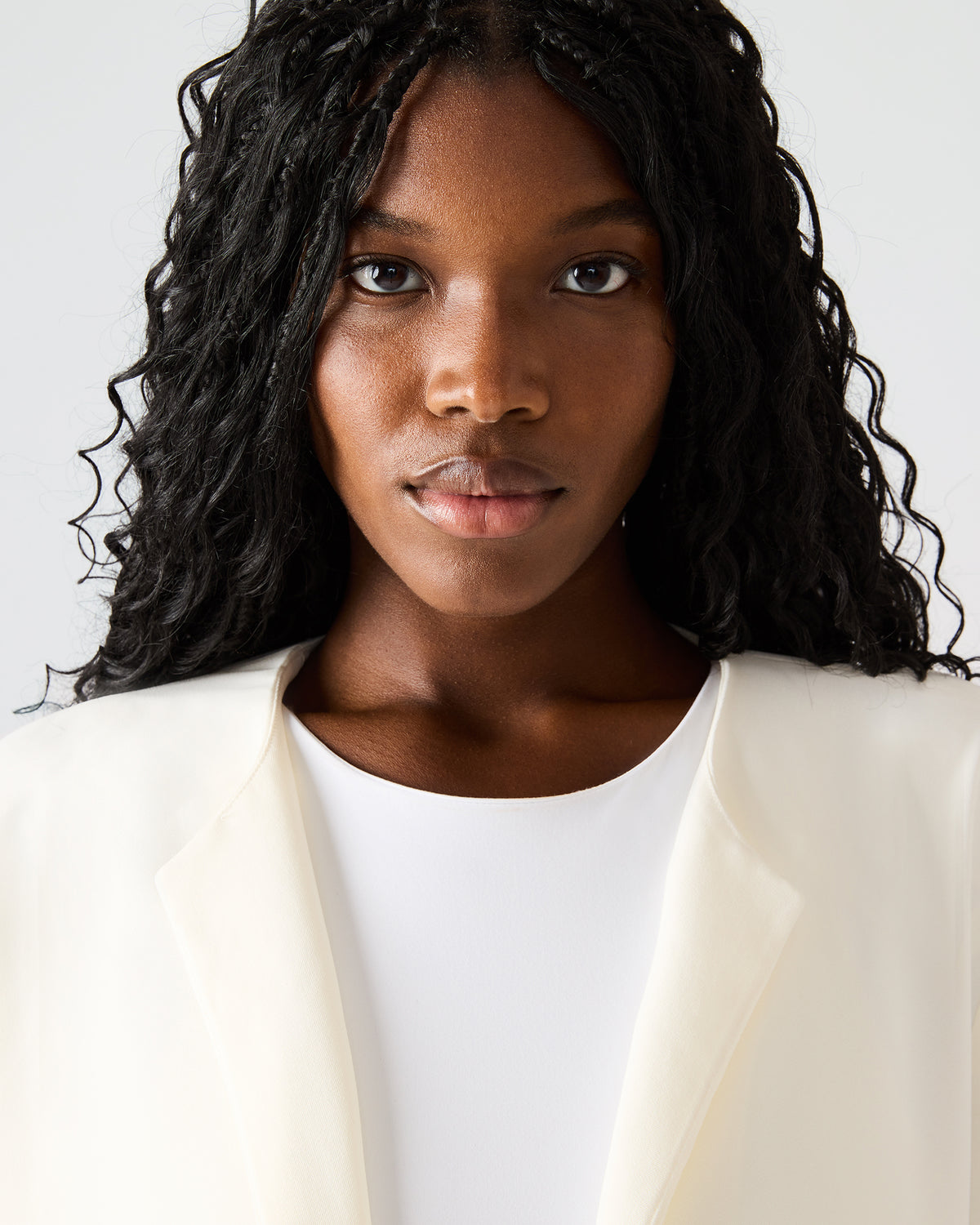 SERENEA White Women's Long-Sleeved Open-Front Blazer