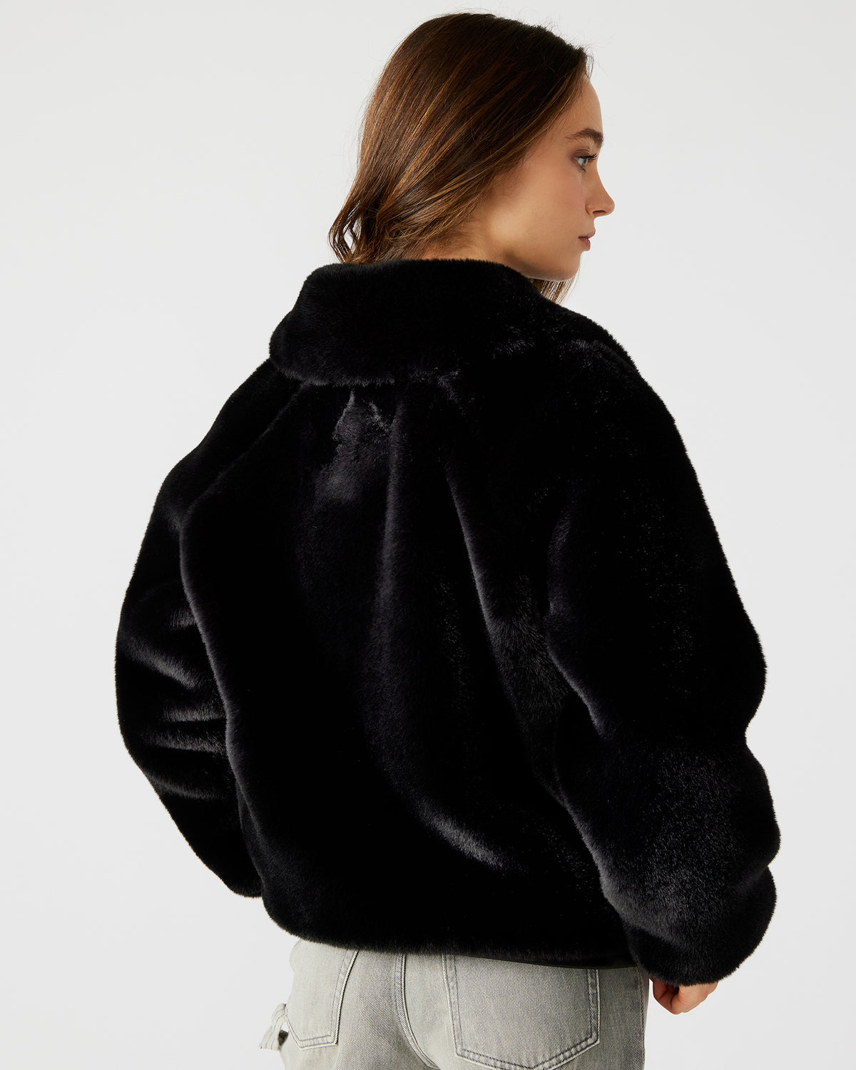 ZEPHRINE Jacket Black | Women's Long-Sleeved Furry Jacket