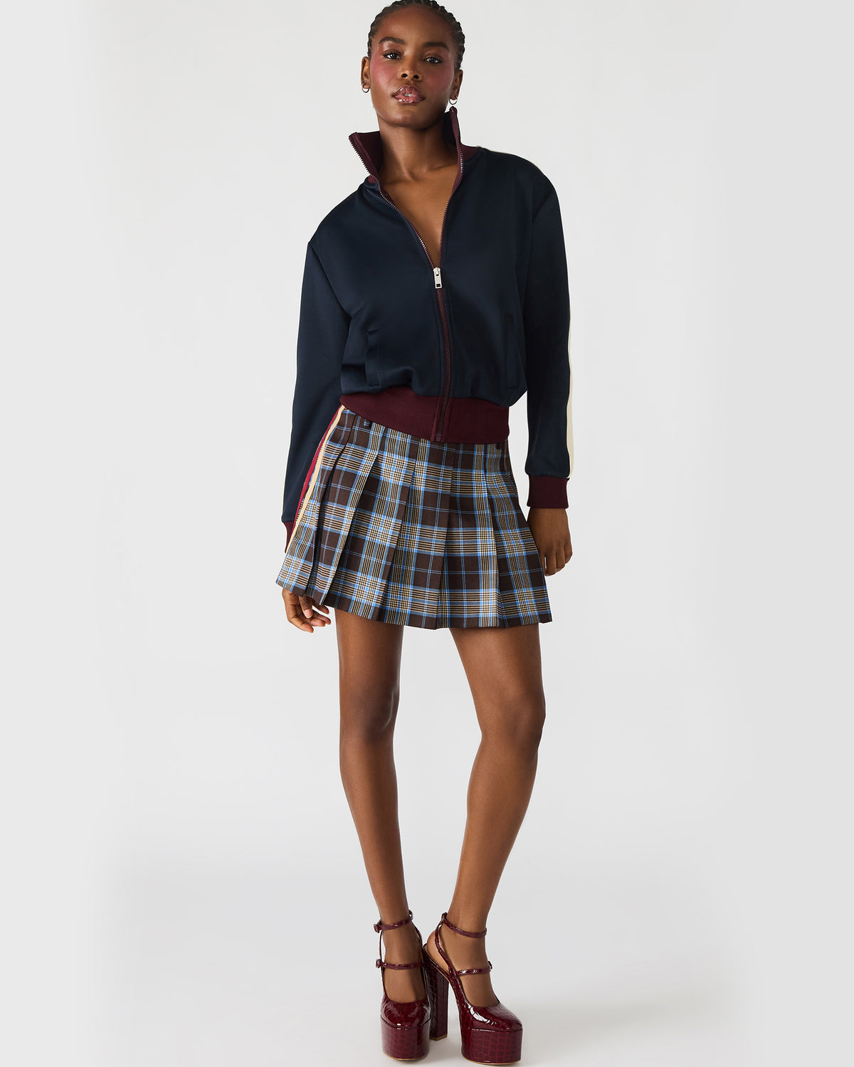 DAISY Midnight Long-Sleeved Zip-Up Athletic Women's Jacket