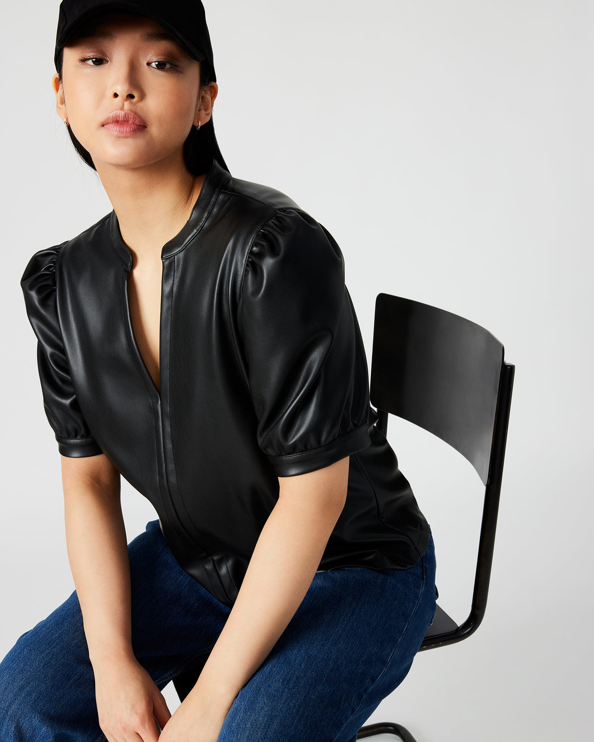 JANE Black Women's Short-Sleeved Suede Top