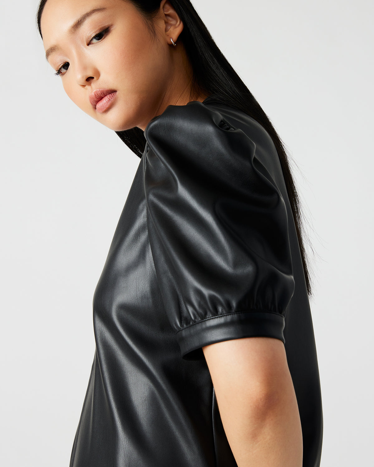 JANE Black Women's Short-Sleeved Suede Top
