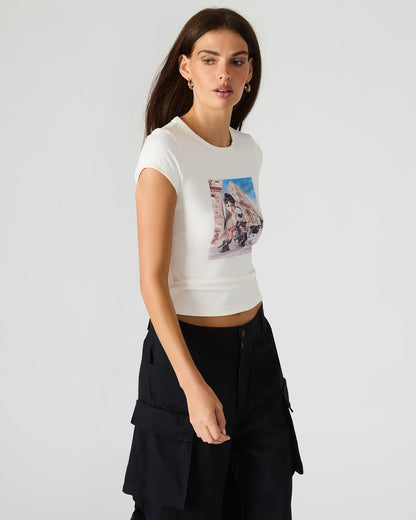 GOLDIE Antique Short-Sleeved Graphic Tee Form-Fitting Women's Top